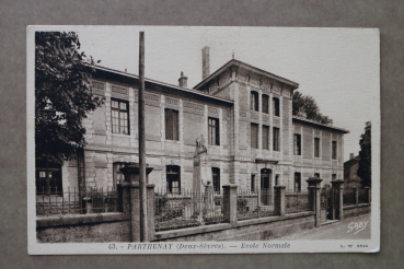 Ansichtskarte AK Parthenay 1930er Jahre Ecole Normale Schule Architektur Straße Ortsansicht Frankreich France 79 Deux Sevres